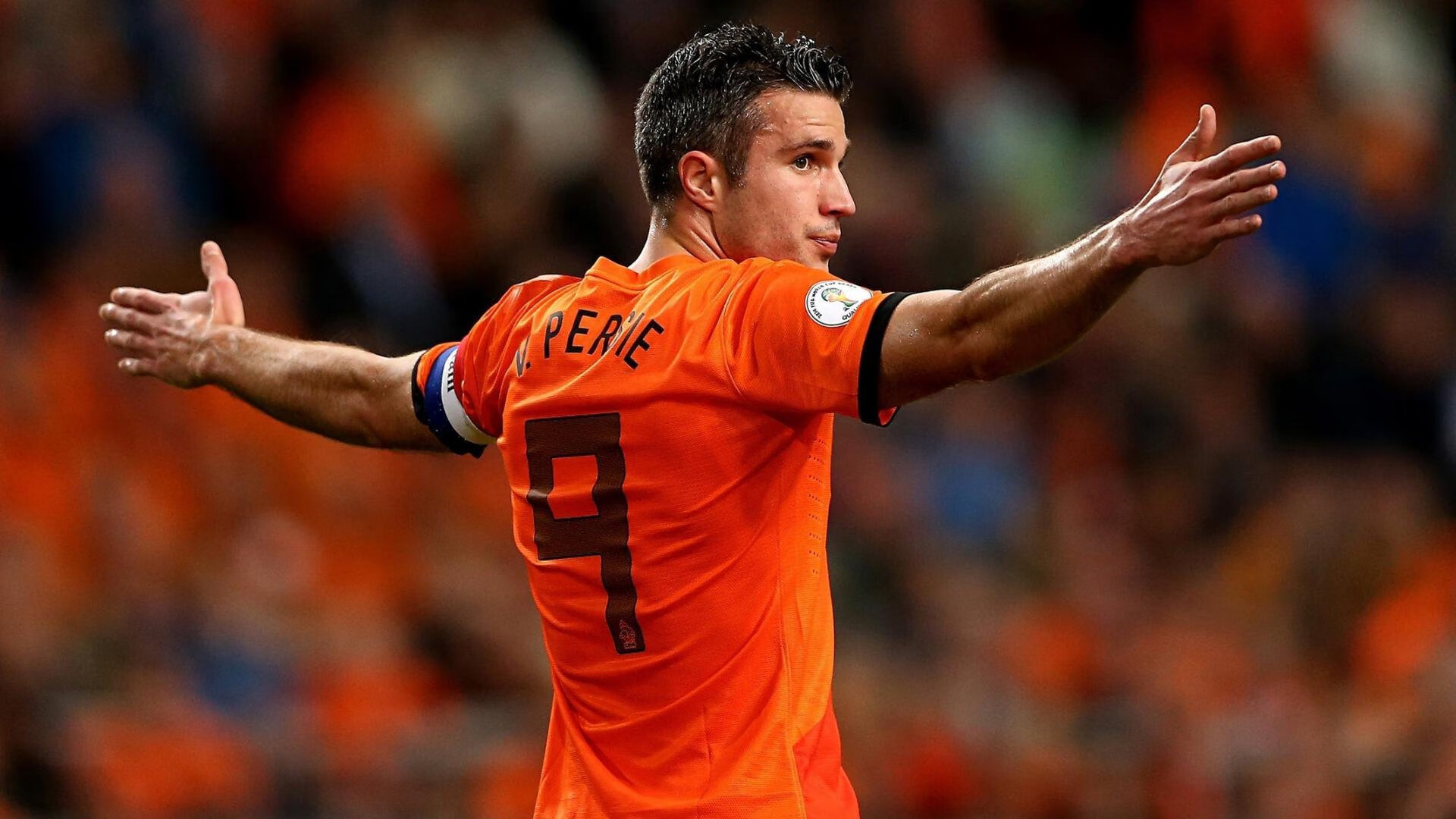 BronMuse对比拉拉维亚&芬尼-史密斯并发问:谁更香?