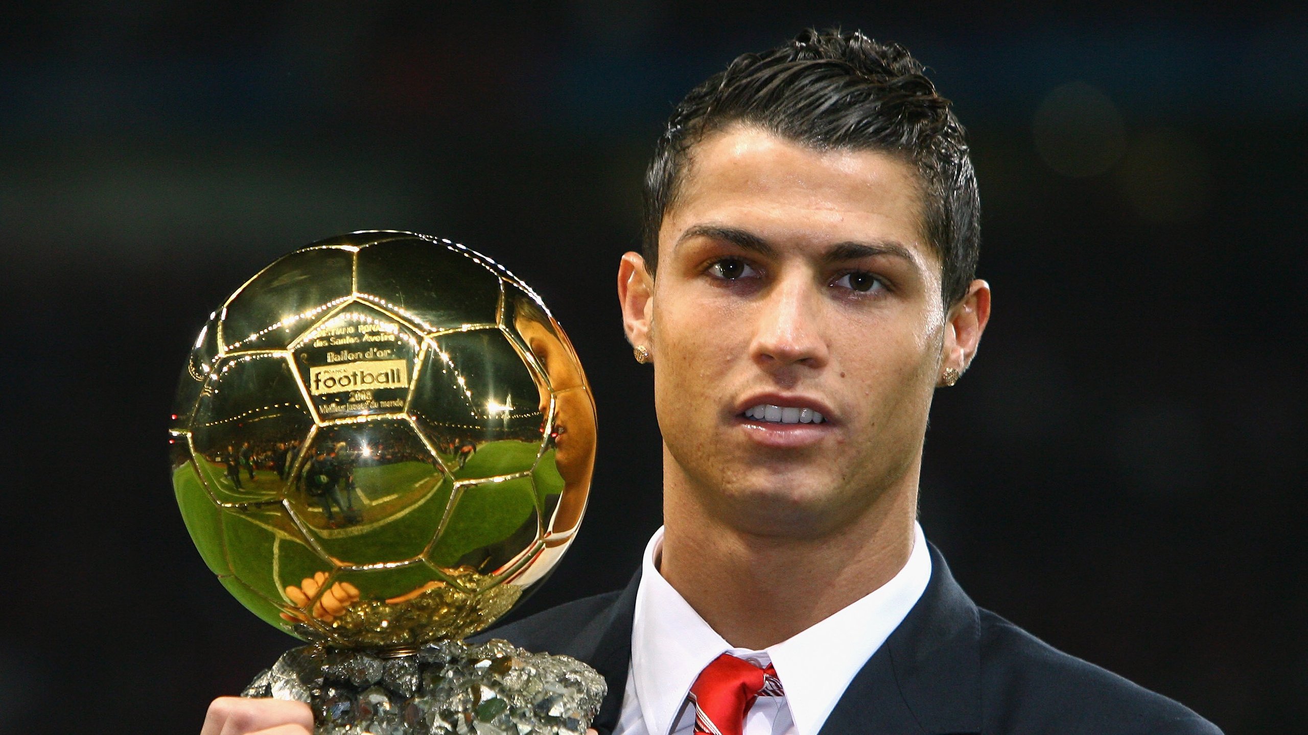 “2025俱乐部世界杯开幕:全球32强角逐荣耀”